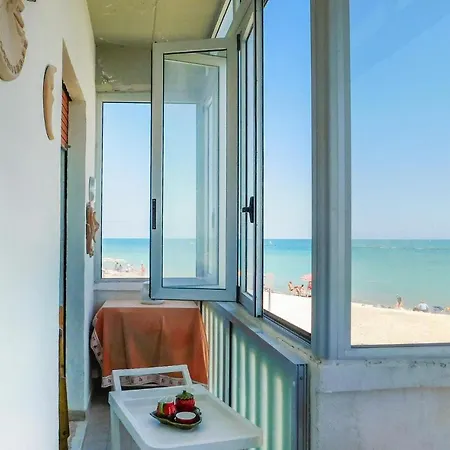 Apartment 2 Bedroom Pet Friendly In *